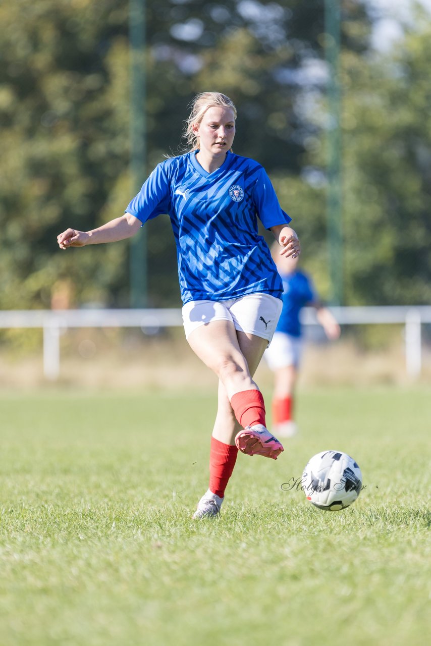 Bild 312 - F Holstein Kiel 2 - SSG Rot-Schwarz Kiel 2 : Ergebnis: 5:0